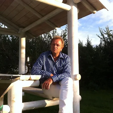 Ak 1 Hotel Ducherow